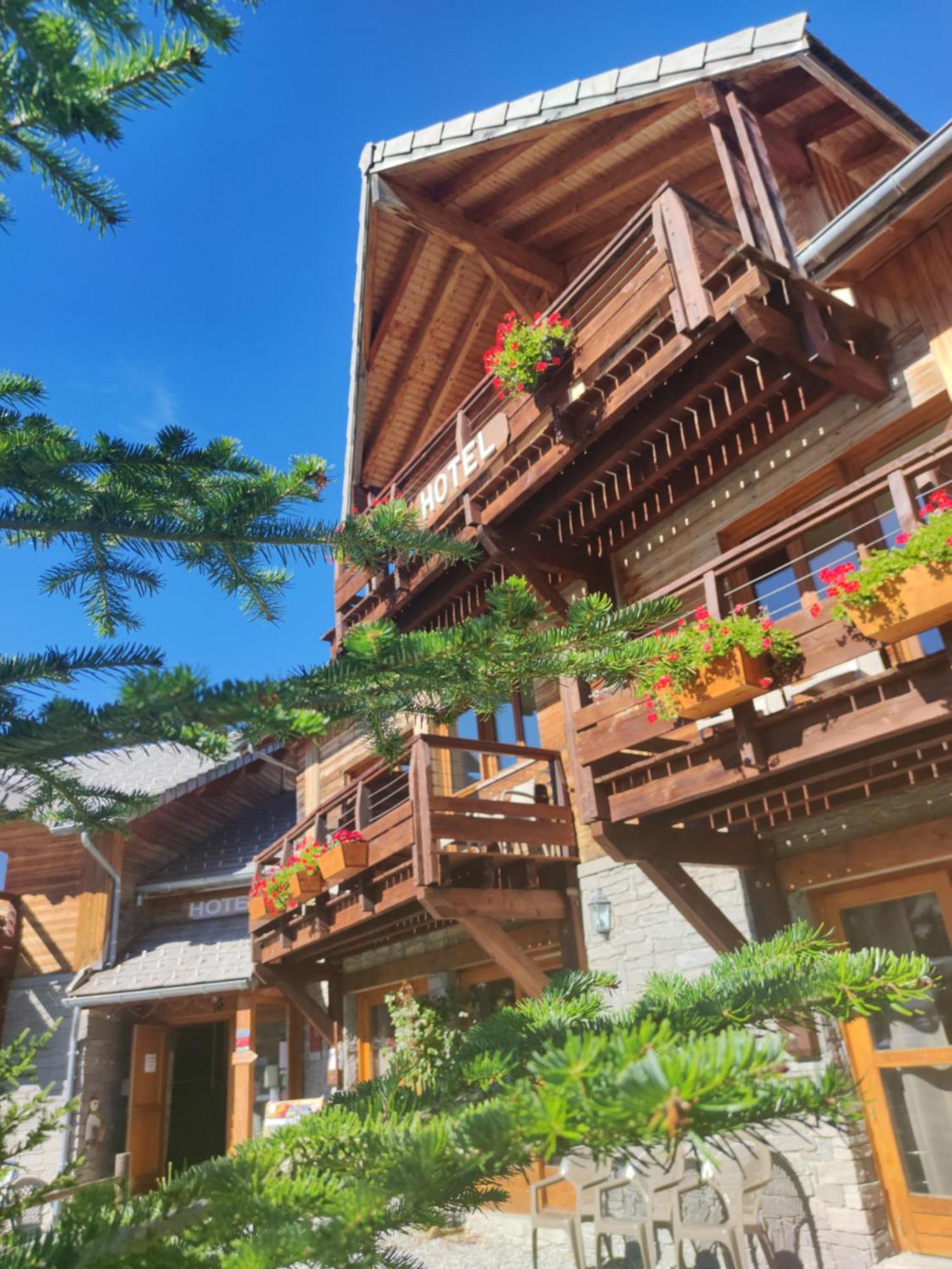 Sunweb Hotel L'Ecrin Des Neiges La Joue du Loup Zewnętrze zdjęcie